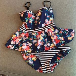 Lightly used XL CUPSHE bathing suit